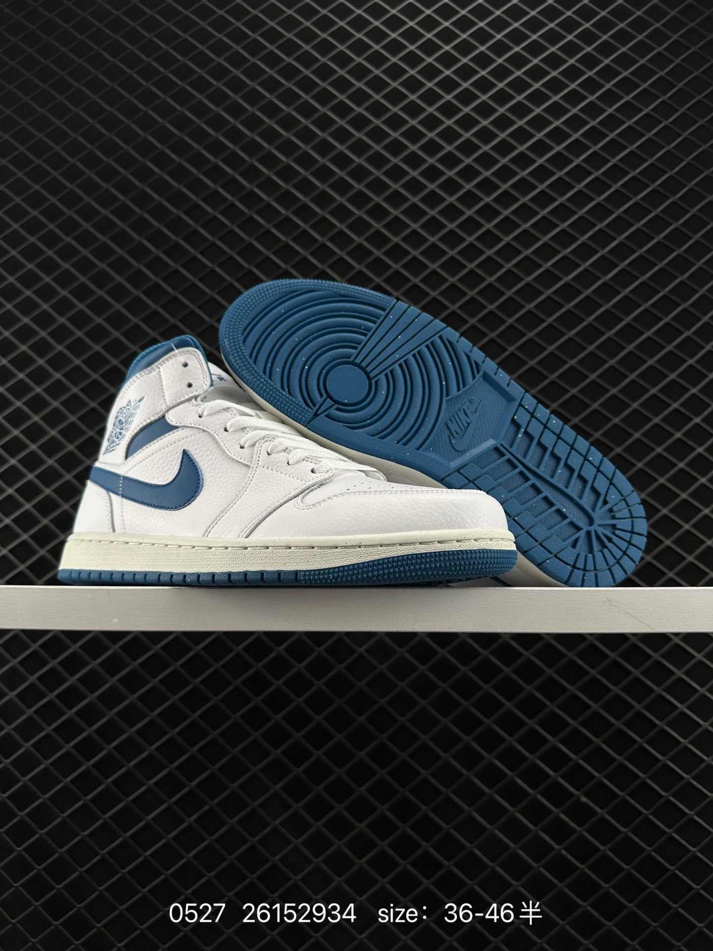 Nike Air Jordan 1 Retro High OG”Black/White“